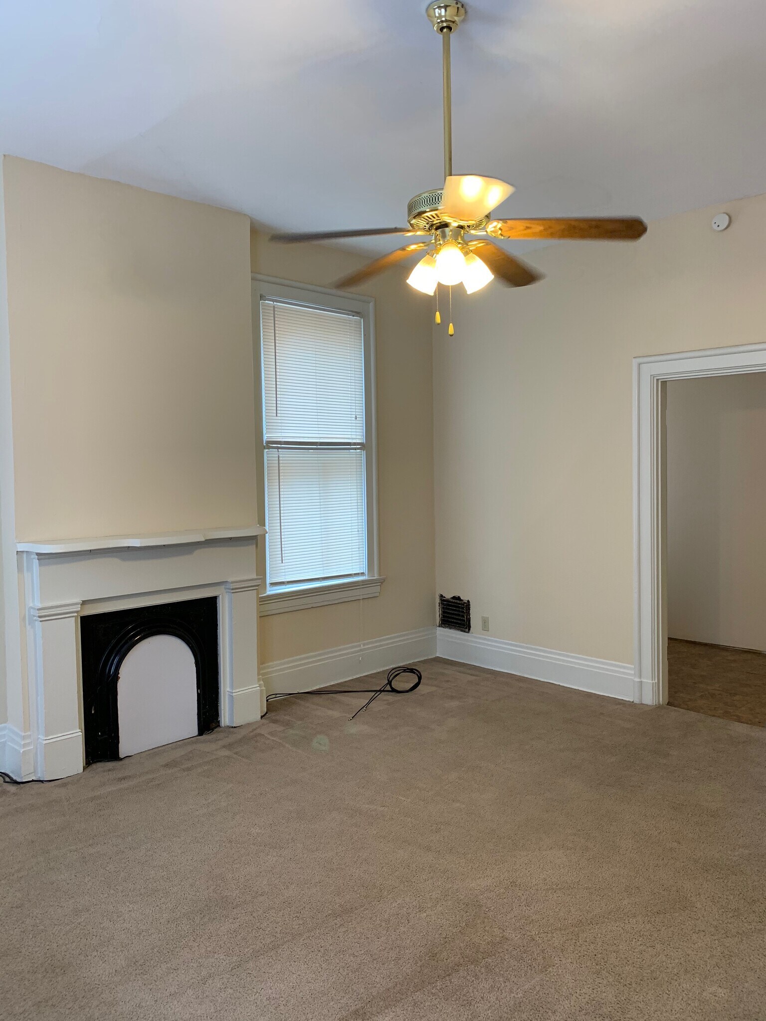 Building Photo - 2437 Ohio Ave