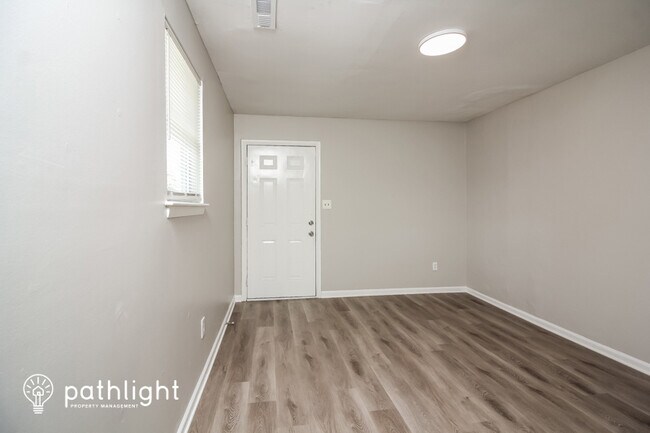 Building Photo - 4178 Reid St