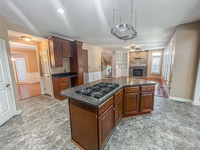 Building Photo - Stunning 4 Bedroom 3 Bathroom Brick Home W...