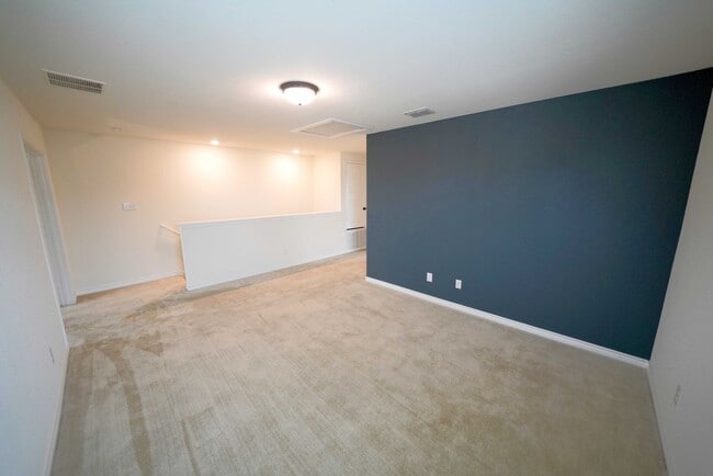 Building Photo - Beautiful Home Now Available in Miller Ran...