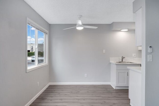 Building Photo - Remodeled 1 bedroom 1 bath