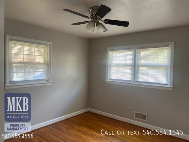 Building Photo - 1520 Longview Ave