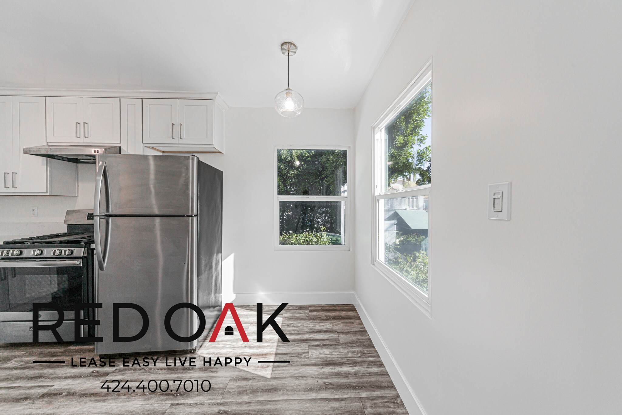 Building Photo - 641 N Serrano Ave