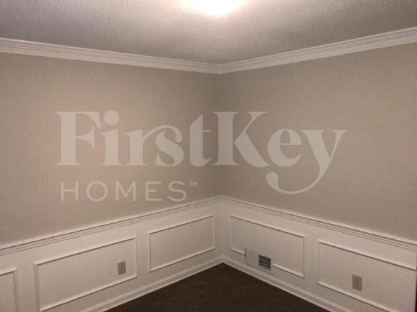 Building Photo - 5011 Autumnwood Dr
