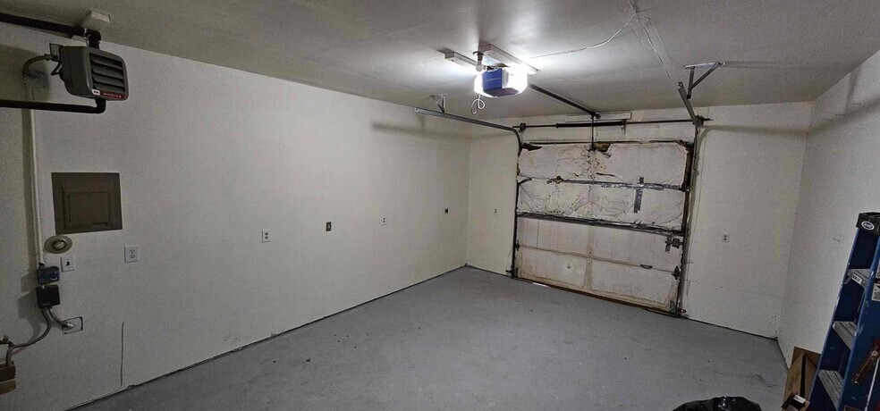 Garage area - 1352 N Pioneer Peak Dr