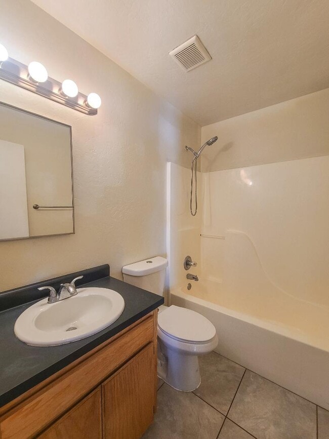 Building Photo - 13210 Townsend-Winona Rd