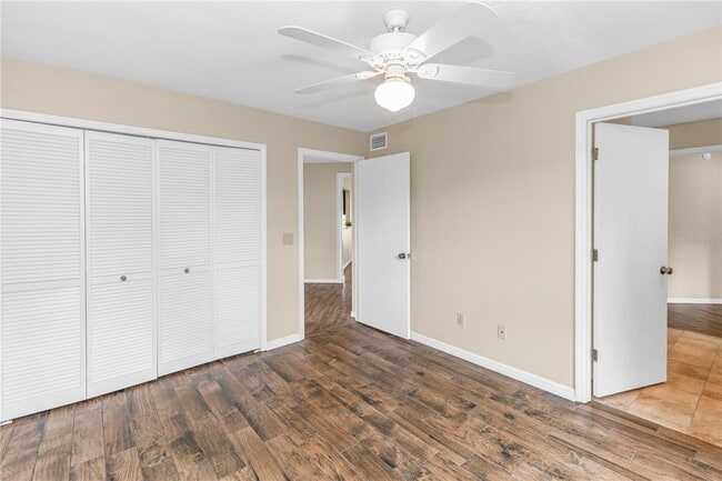 Building Photo - 510 Spoonbill Ct