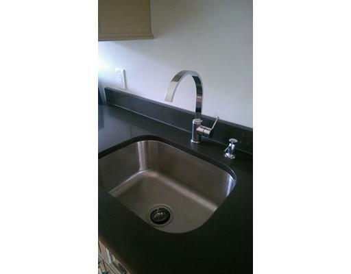 Building Photo - 893 South St