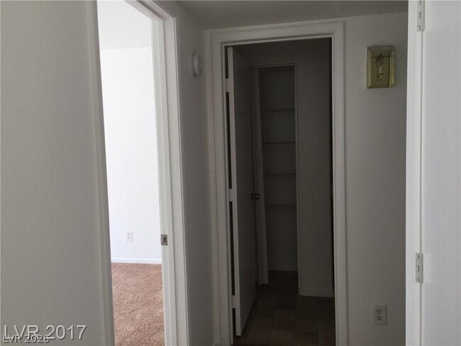Building Photo - 3095 Casey Dr