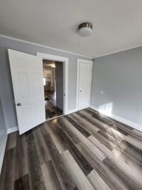 Building Photo - 17 Sullivan St