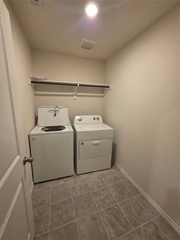 Building Photo - 207 Weatherboard Dr