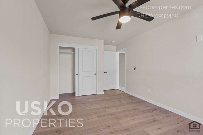 Building Photo - "Charming 2-Bedroom 1-Bath in Fair Oaks!"