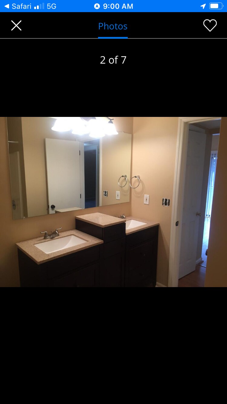 Building Photo - 1718 Hunters Trl