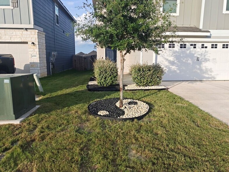 Primary Photo - 4922 Bay Breeze