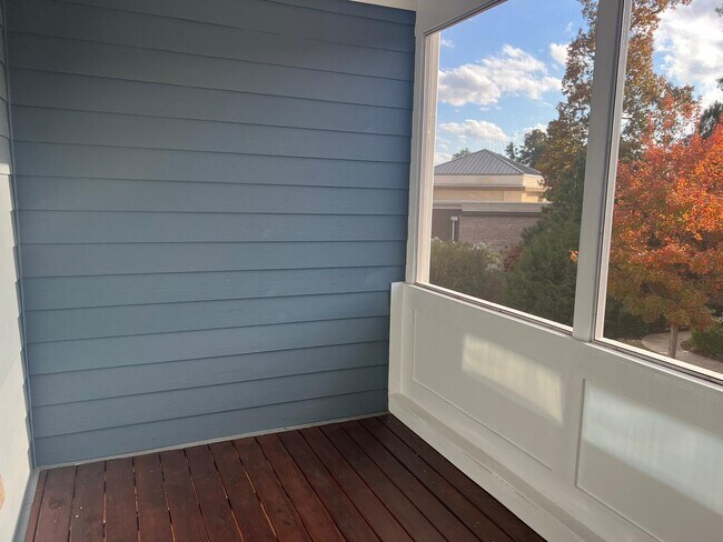 Building Photo - 523 Balsam Fir Dr