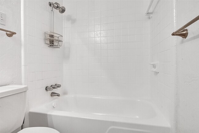 Building Photo - 800 Post Oak Blvd