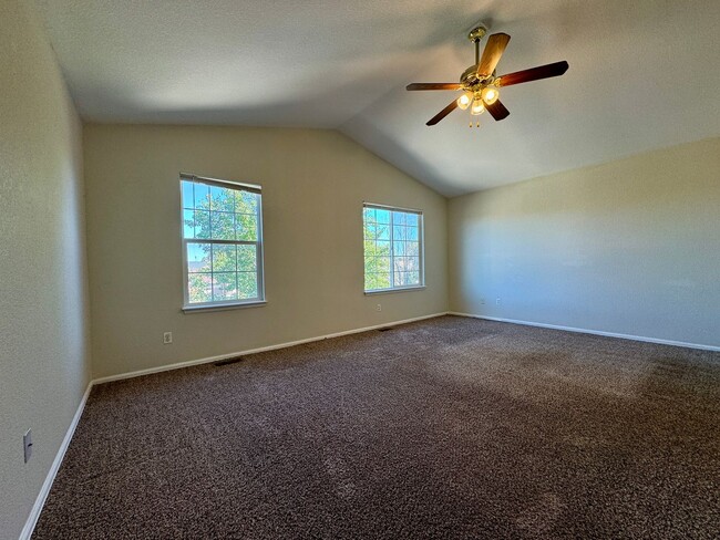 Building Photo - Newly updated 3 bedroom home in Commerce C...