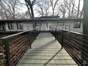 Building Photo - Newly Renovated, 3-Bed Home in South Tulsa