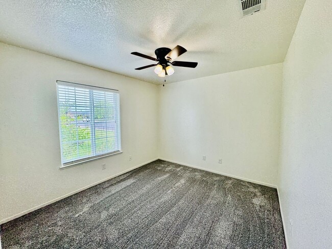 Building Photo - REDUCED!!  Beautiful Newly Remodeled Home located in a Court!
