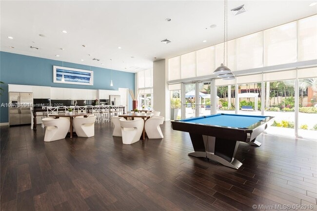 Building Photo - 18800 NE 29th Ave