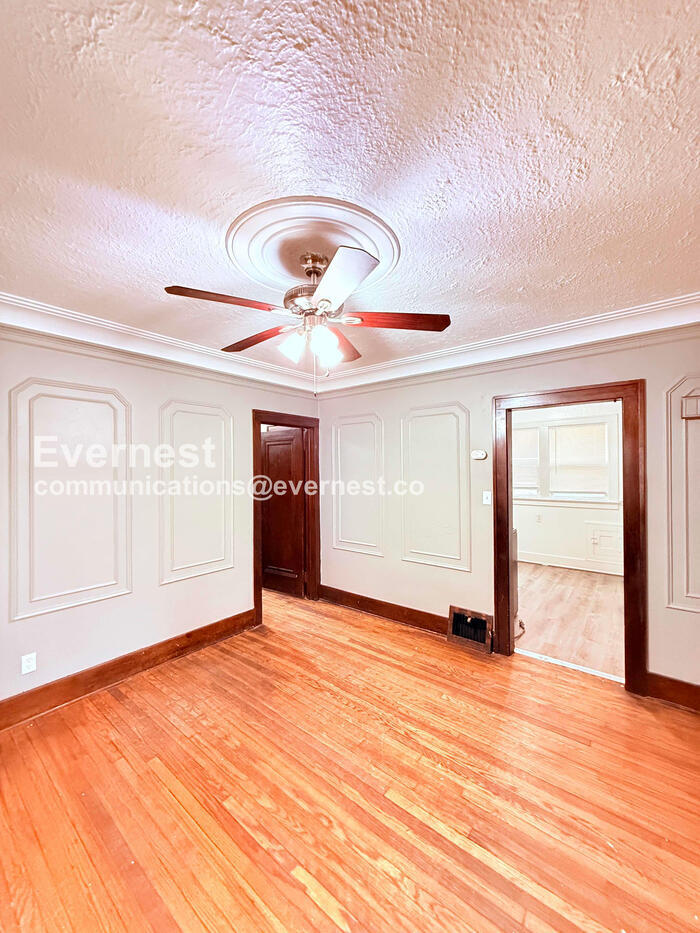 Building Photo - 13523 Santa Rosa Dr