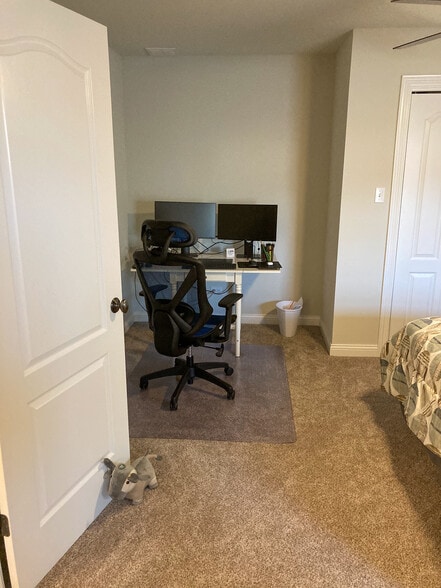 Building Photo - 5926 S Dune Harbor Dr