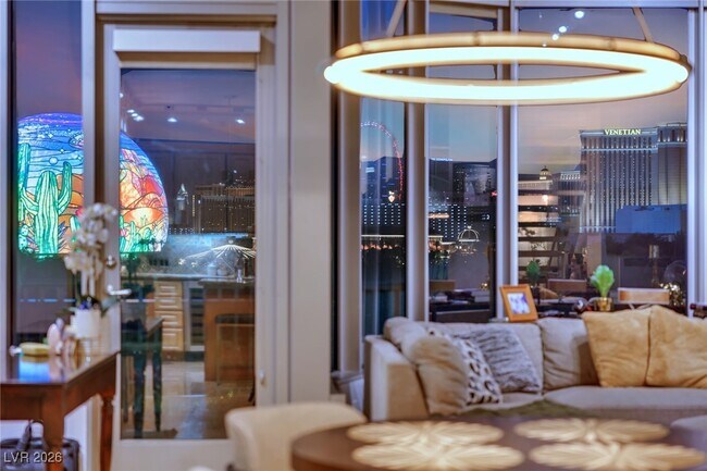 Building Photo - 360 E Desert Inn Rd