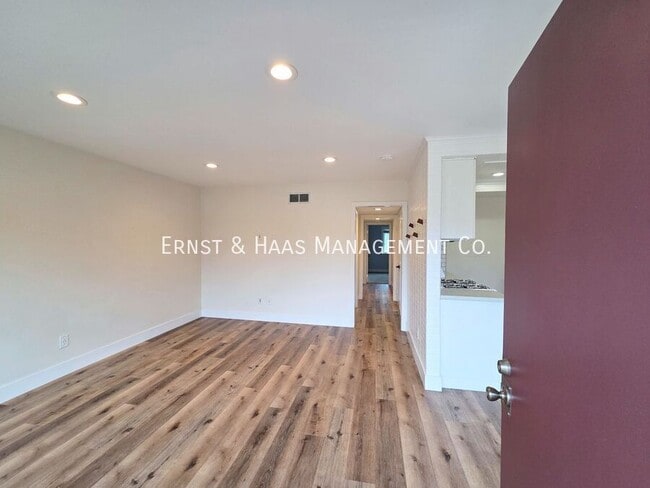 Building Photo - 16850 Sierra Vista Way