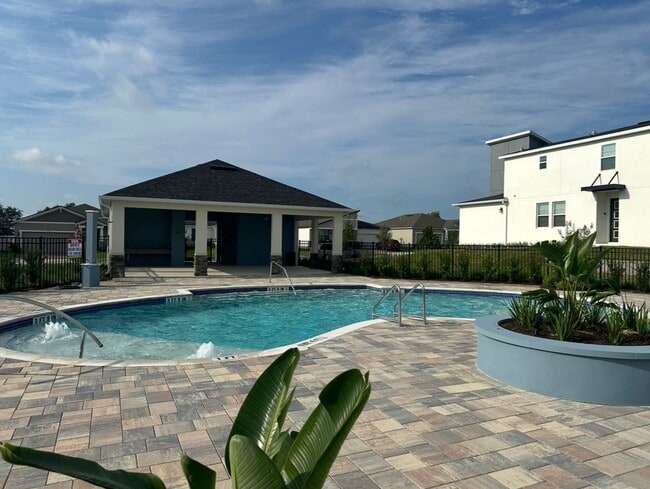 Building Photo - Kissimmee 5 Bedroom/3 Baths Home For Rent in 34747