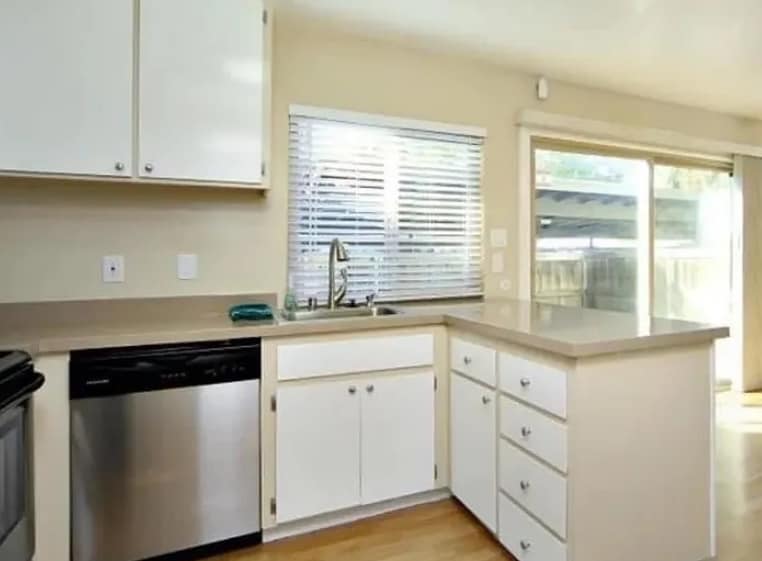 Kitchen #1 - 8868 La Riviera Dr