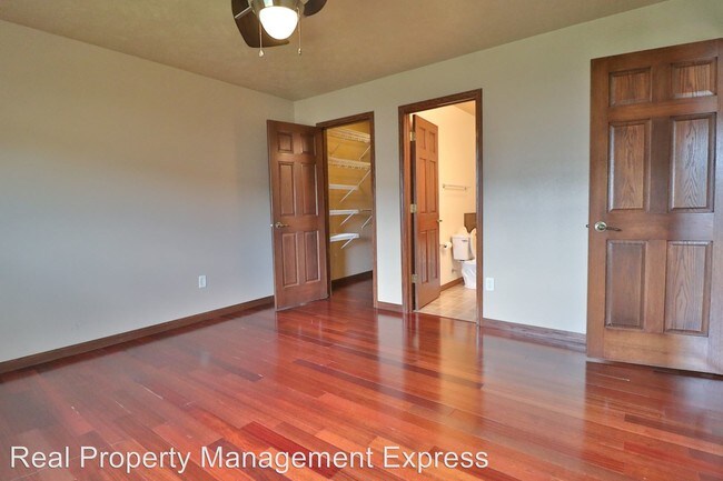 Building Photo - 3 br, 2 bath House - 305 Jerry Place