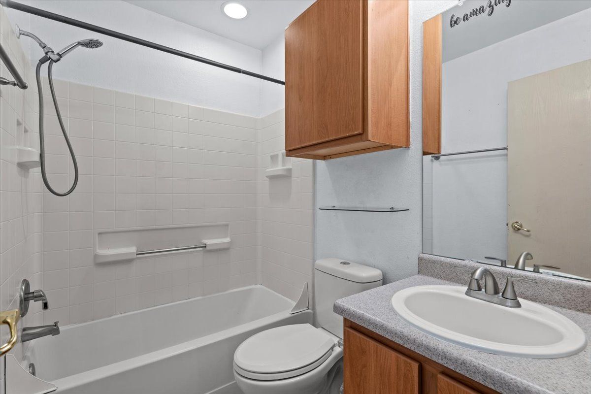 Building Photo - 12421 Briarcreek Loop