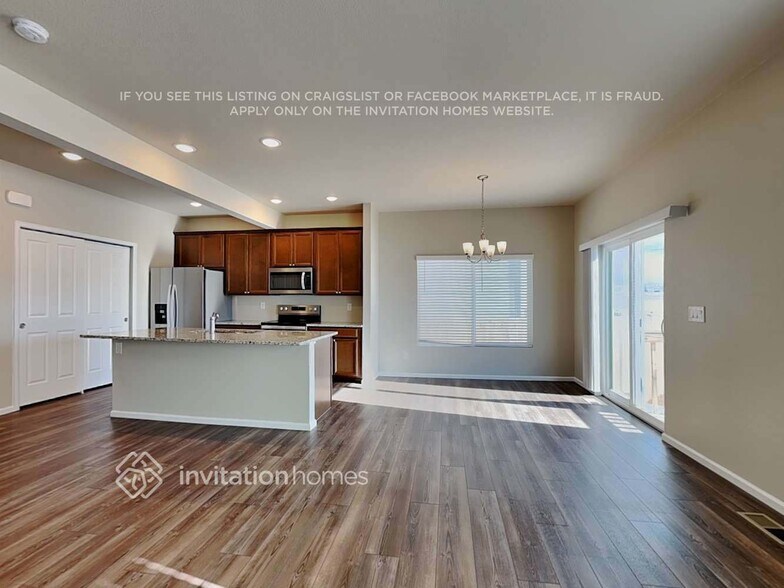 Building Photo - 11187 House Finch Ln