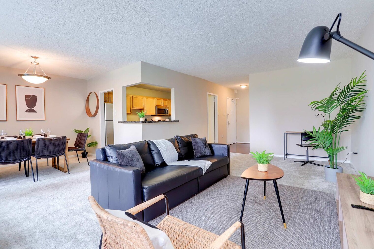 Building Photo - 1201 S Bell St