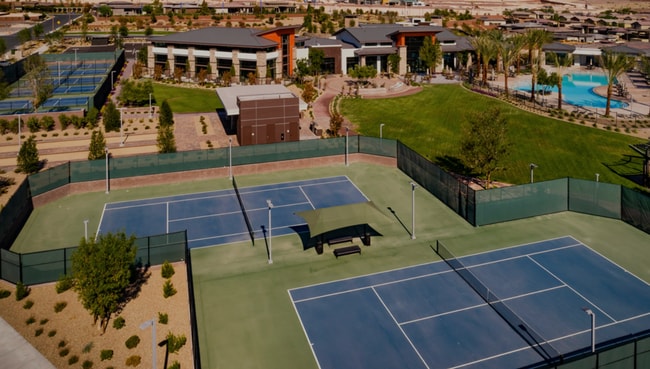 Building Photo - Serene Retreat Furnished 2 Bedroom Sun City Summerlin Home