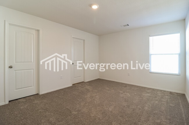 Building Photo - 31 Sourdough Crk Ln