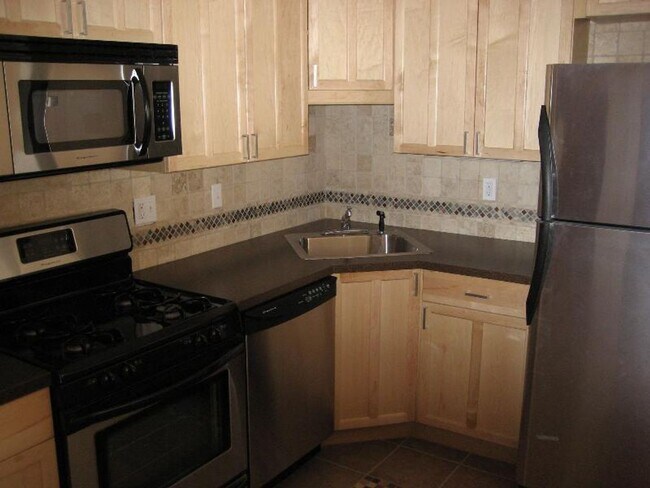 Building Photo - Packard's Corner Area of Allston. Large Fu...