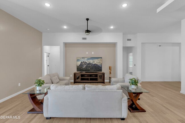 Building Photo - 12713 Captain Claudia CT