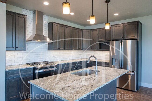 Building Photo - Garrison Duplex