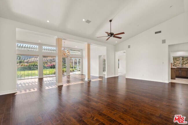 Building Photo - 24534 Stonegate Dr