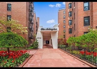 Building Photo - 139-15 83rd Ave