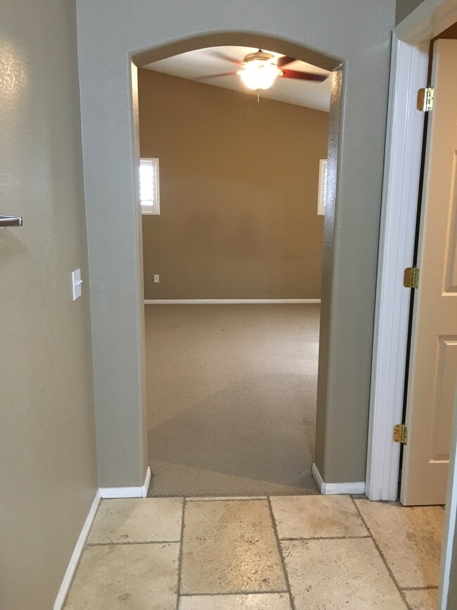 Building Photo - Nice home in Tracy, CA