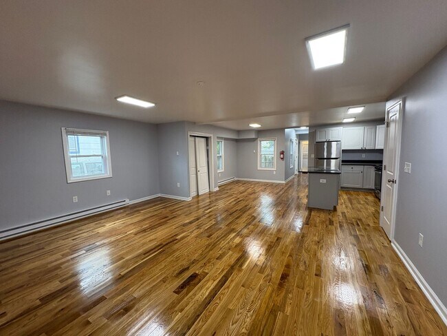 Building Photo - Beautiful, Newly Renovated 6 Bedroom 2 1/2 Bathroom Single Family House Available for Rent in Asb...