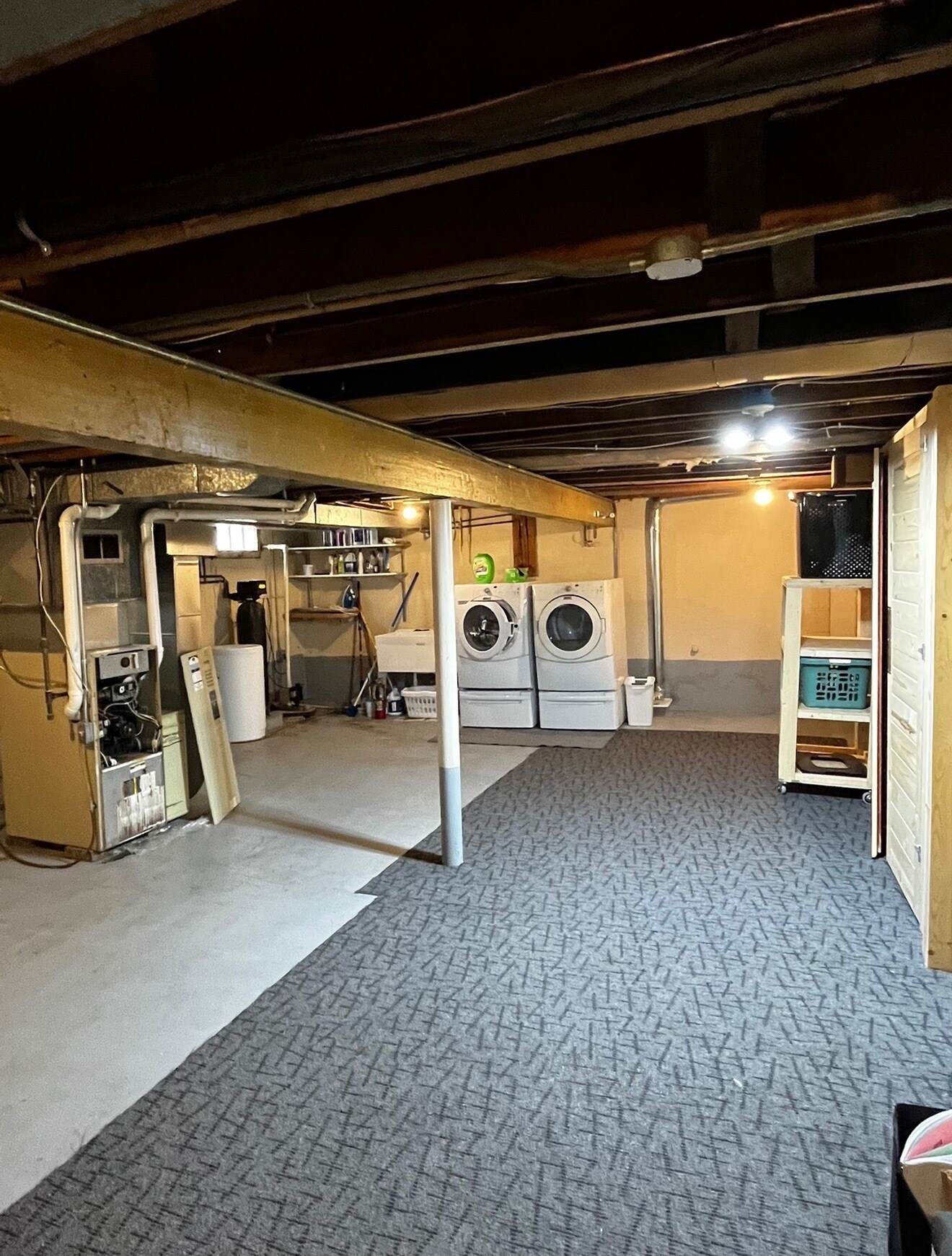 Building Photo - 257 Ledgeview Ave