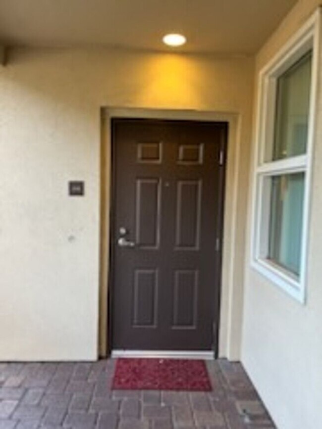 Building Photo - Epic REA - Great 1 BR/1 BA Condo w/Parking in Montebello Community of Cupertino
