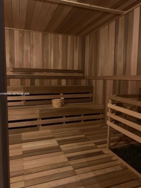 Building Photo - 1600 NE 1st Ave