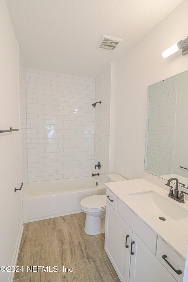 Building Photo - 483 Stargaze Ln