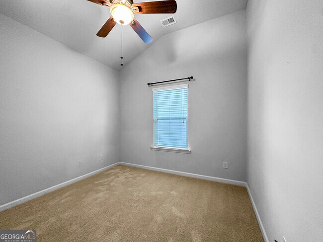 Building Photo - 228 Renford Rd