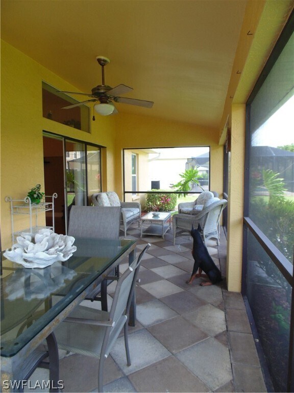 Building Photo - 4835 SW 18th Ave