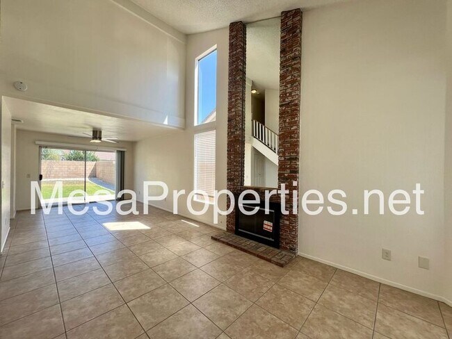 Building Photo - 11321 Oakwood Dr